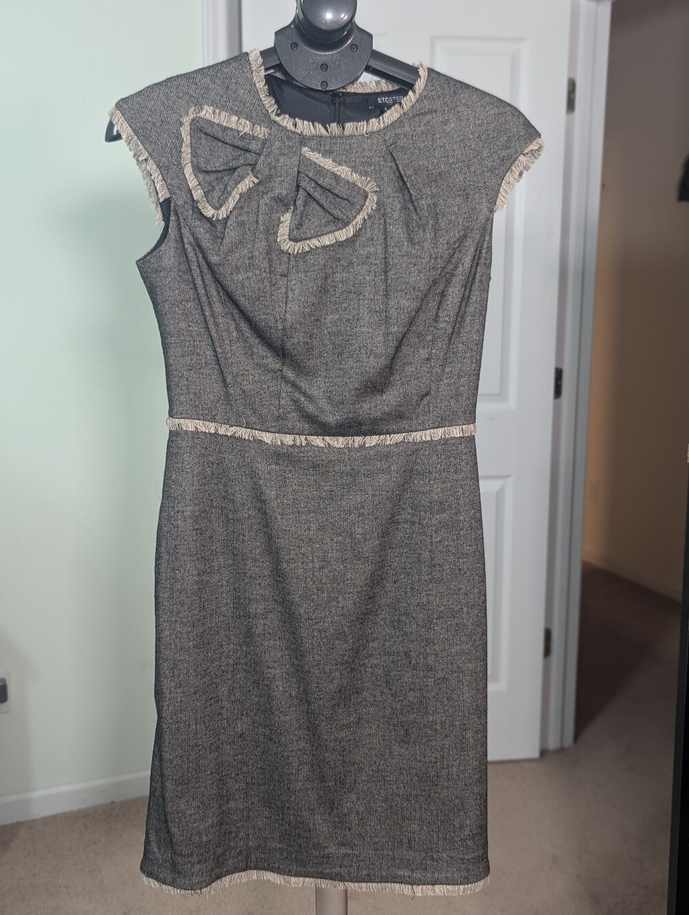Etcetera Donegal Wool Blend Sheath Dress Size 4 Gray Tan Fringe Bow Career